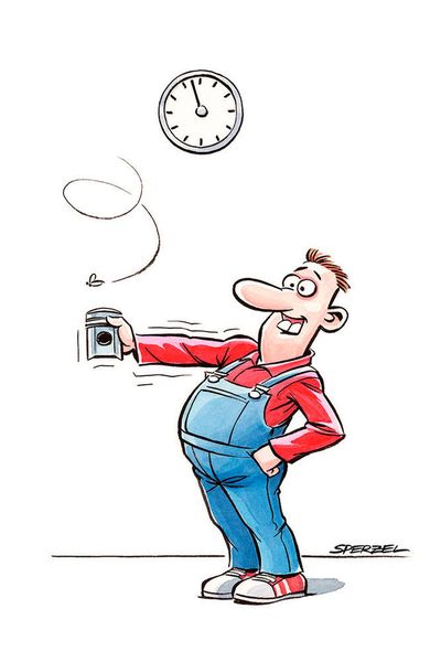 Mahle veranstaltet ein Kolbenstemmen, bei dem derjenige gewinnt, der einen Fahrzeugkolben am längsten mit dem ausgestreckten Arm halten kann. (Messse Frankfurt)