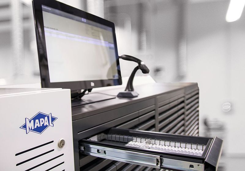 The Unibase-M automatic tool-dispensing system from Mapal stands for optimum storage and management of tools, components and accessories and offers numerous innovative as well as user-friendly features. (Mapal)