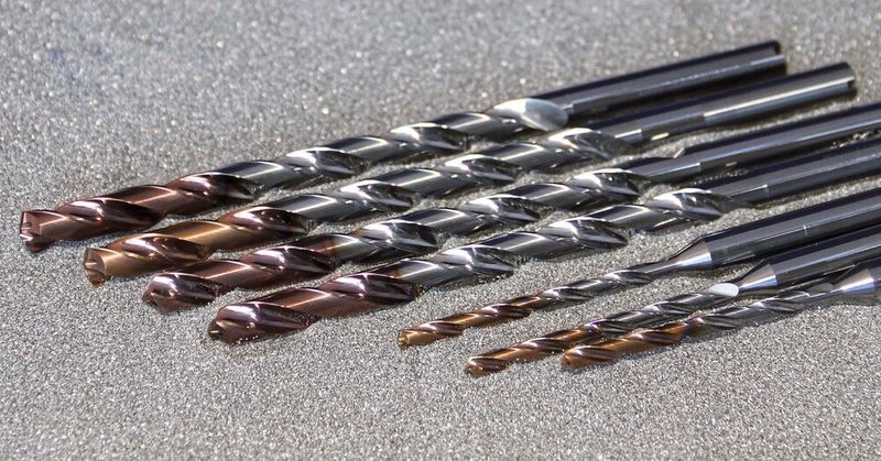 Mikron Tool entwickelt Bohrer spezifisch zugeschnitten auf Titanlegierungen, um die anspruchsvollen Zerspanungsprozesse zu optimieren. (Bild: Mikron Tool)