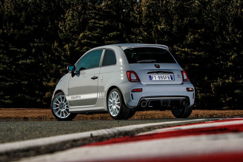 Die neue Esseesse-Version soll mit dem stärksten Motor der Baureihe ausgestattet sein, der 180 PS leistet. (FCA)