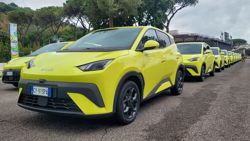 Der Dolphin Surf soll BYD helfen, die europäischen Verkäufe anzukurbeln.(Bild:  Wehner - VCG)