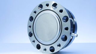 Mit dem Drehmoment-Referenzaufnehmer TB2 lassen sich Drehmomentmessungen hochgenau und reproduzierbar kalibrieren und auf nationale Normale zurückführen.  (Bild: HBM)