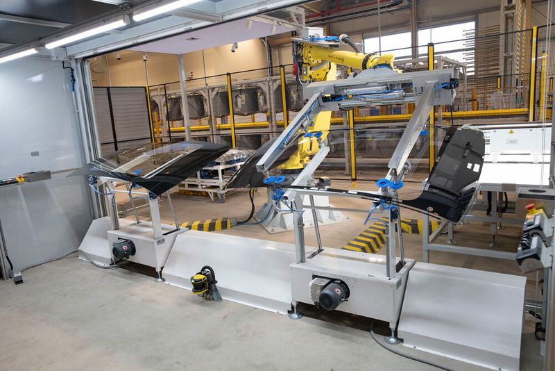 Der strategische Produktfokus liegt auf großformatigen Panoramaglasdächern. (Bild: Webasto)