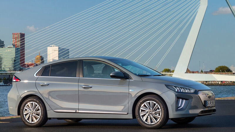 Unter dem Modellnamen Ioniq produziert Hyundai bereits ein Elektroauto und ... (Hyundai)