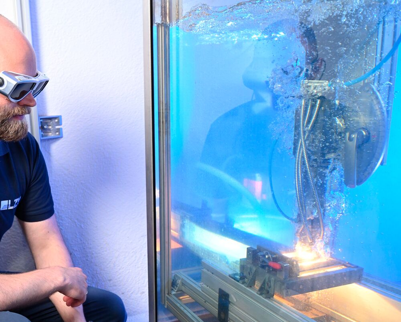 LZH develops RoLaKI project for underwater laser 3D printing of steel structures.