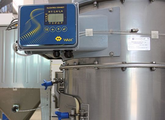 Geflanschter Rundfilter Wamflo mit Filcontrol Connect Filtersteuerung(Bild:  Wam)