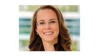 t-systems-christine-20knackfu-c3-9f-nikolic-16-9-900x506 (Bild: T-Systems)