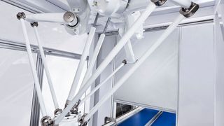 Deltaroboter wie der Flexpacker IRB 390 von ABB bringen in das Verpackungsgeschäft ein Plus an Flexibilität, Geschwindigkeit und Präzision mit, wie es heißt.  (Bild: ABB / H. Nordlander)
