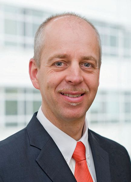 Joachim Zoll: „Alle reden von Digitalisierung – wir zeigen auf der Metav 2016 unser konkretes Lösungsangebot für die Werkzeugmaschinenwelt.“ (Bild: Siemens)