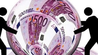 Auch deutsche Unternehmen werden in den nächsten fünf Jahren richtig viel Geld in die Hand nehmen müssen, um ihre Hybrid und Multi Cloud-Architekturen auszubauen.  (gemeinfrei, geralt / Pixabay)