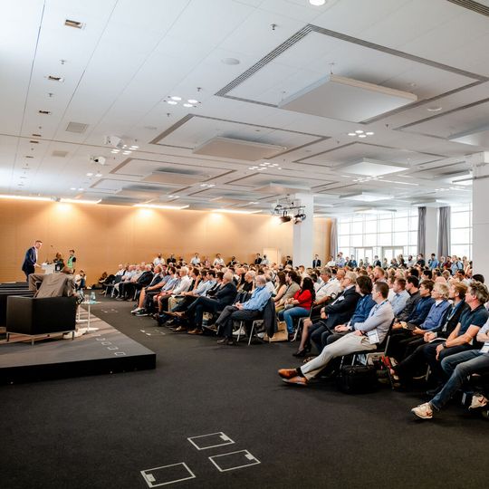 Das Vortragsprogramm ist damit ein wichtiger Grund, warum auch dieses Jahr wieder Experten und Anwender aus 130 Ländern zur Achema nach Frankfurt kommen werden.(Bild:  Dechema e.V. / Markus Püttmann)