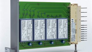 Knicks Universaltrenner IsoAmp 11000/12000 im Europakartenformat (Archiv: Vogel Business Media)