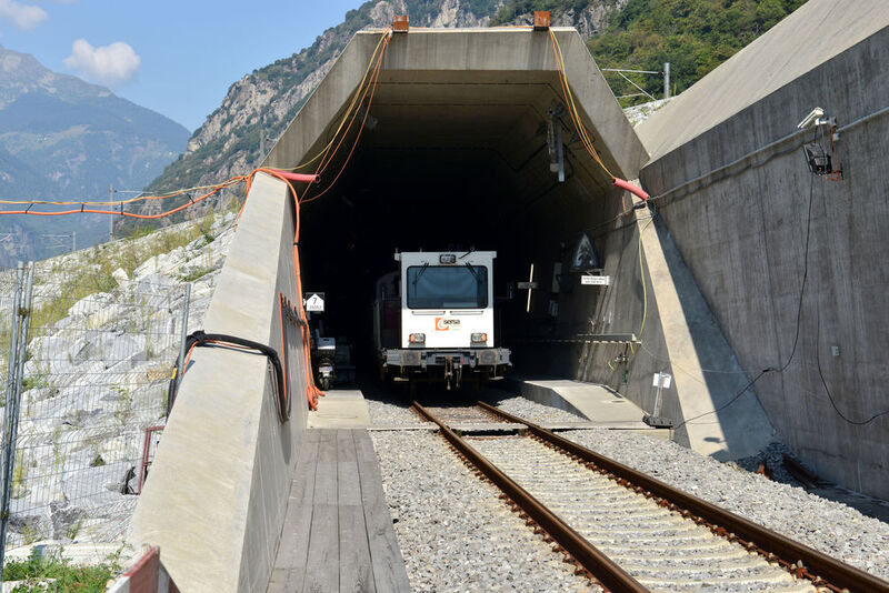 Die Einfahrt in den Gotthard-Basistunnel (x-default / Alcatel-Lucent Enterprise)