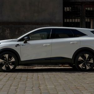 Käufer haben die Wahl zwischen Mild- und Vollhybrid.(Bild:  Mitsubishi)