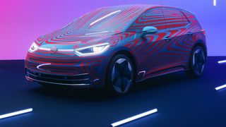 In der neuen „Car.Software“-Einheit von Volkswagen sollen künftig bis zu 5.000 Digital-Experten eine neue Software-Plattform aufbauen. Das erste Fahrzeug, das auf dieser Plattform basiert, ist der ID.3. (Volkswagen )