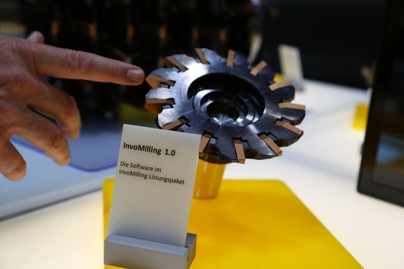 Sandvik auf der AMB 2014: Innovomilling 1.0 zu flexiblen CNC-gesteuerten Fertigung von kleineren Serien von Zahnrädern. Die hierzu notwendigen CNC-Programme werden mit geliefert. (Bild: Böhm)