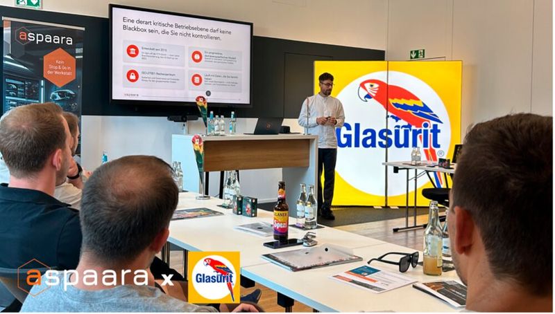 Auf einer Branchenveranstaltung mit Glasurit demonstrierte Aspaara die Neuerungen seiner KI-Planungssoftware.(Bild:  Aspaara)