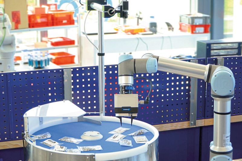 The 2D Grasping Kit relieves human employees of monotonous tasks like sorting and correctly positioning. (Image:Schunk)