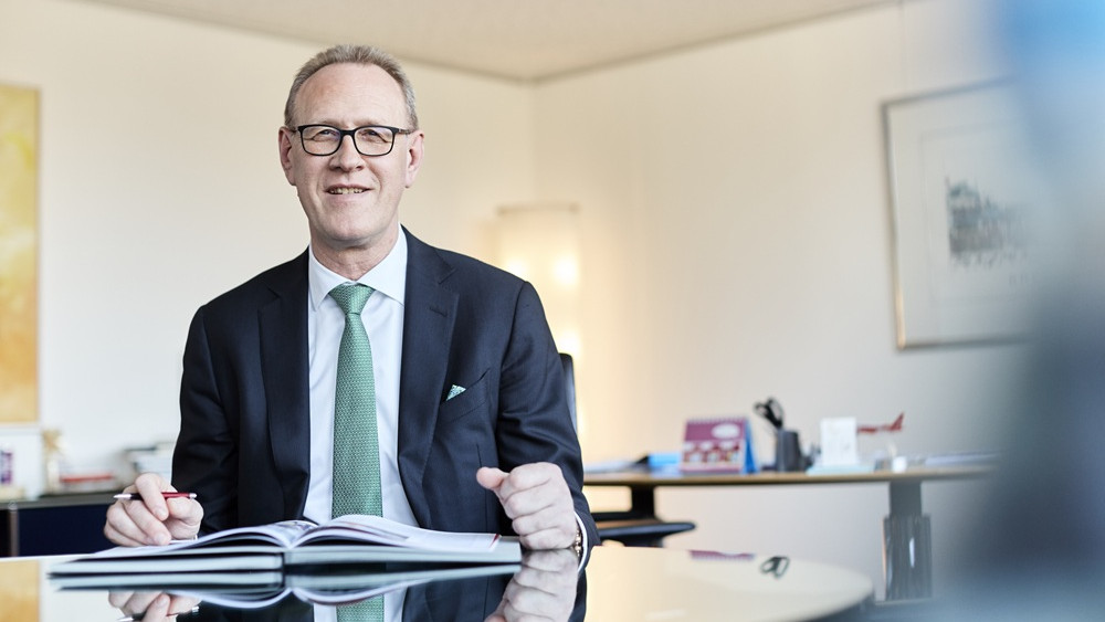 Frank-Dreeke-Architekt-moderner-Seehafenlogistik-zieht-in-die-Logistics-Hall-of-Fame-ein