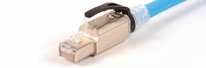 Siemons feldkonfektionierbarer Kategorie 6A-Z-Plug-Stecker ist mit Powerguard-Technologie erhältlich.