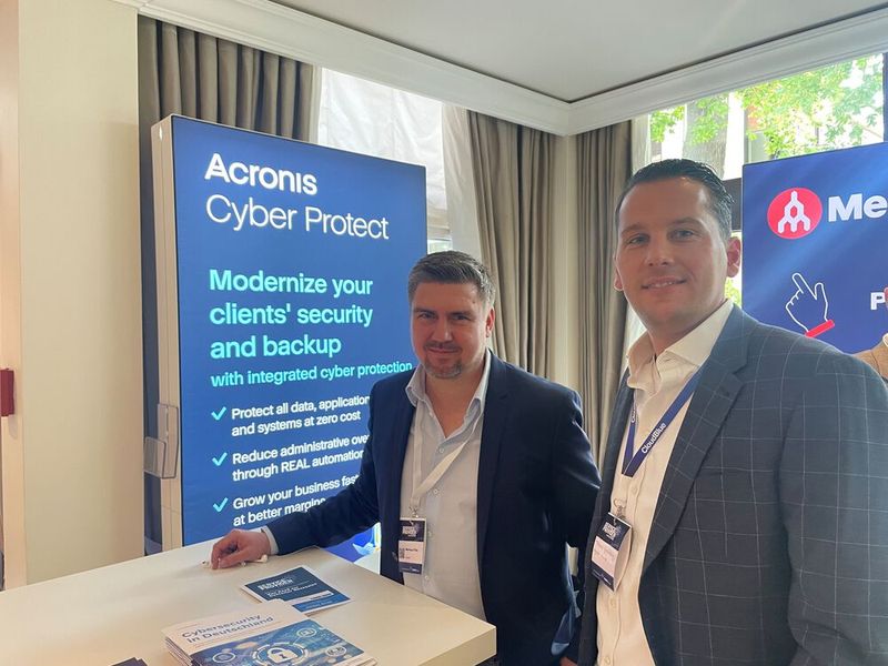 Markus Fritz, Acronis im Gespräch mit Thimo Groneberg, Dogado (Bild: Vogel IT-Medien GmbH)