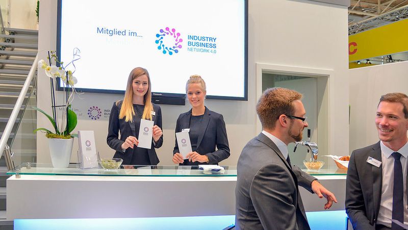 Grosses Interesse an der Herstellerinitiative gab es auch am Stand von MicroStep Europa. Beim Hersteller von automatisierten Plasmaschneider konnten die Besucher das Wichtigste zu den  Verbandsaktivitäten erfahren (IBN Systems)