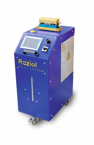 Mit seiner Präzisionsdosiereinheit für Schnellstanzautomaten hat Raziol Zibulla die Siegertrophäe nach Hause geholt. (Bild: Raziol)