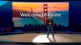 Der neue Microsoft-CEO, Judson Althoff, eröffnet die Microsoft Ignite. (Bild: Microsoft)