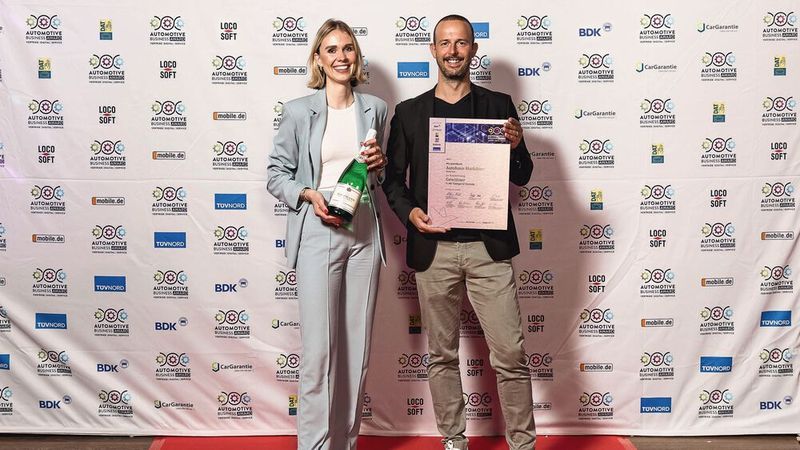 ... und das Autohaus Markötter in Bielefeld. (Bild: Stefan Bausewein)