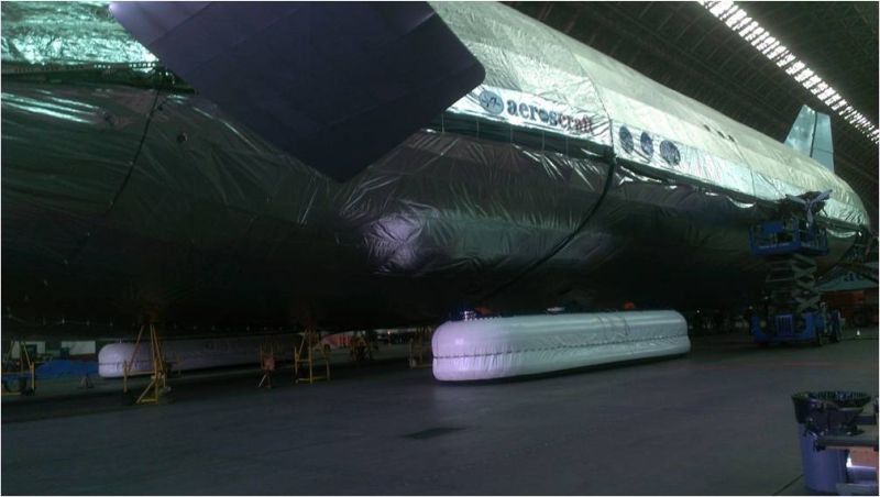 Detailaufnahme der Luftsack-Landkufen ( Aeros Worldwide)