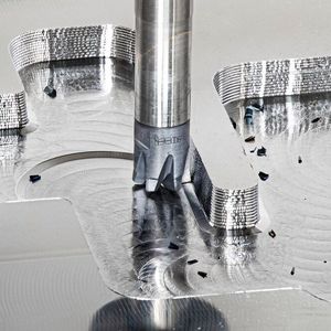 Das abgestufte Design des «Quickmthread»-Gewindefräsers reduziert die Schnittkräfte, minimiert die Biegebelastung, verbessert die dynamische Stabilität und steigert die Produktivität.(Bild:  Iscar)