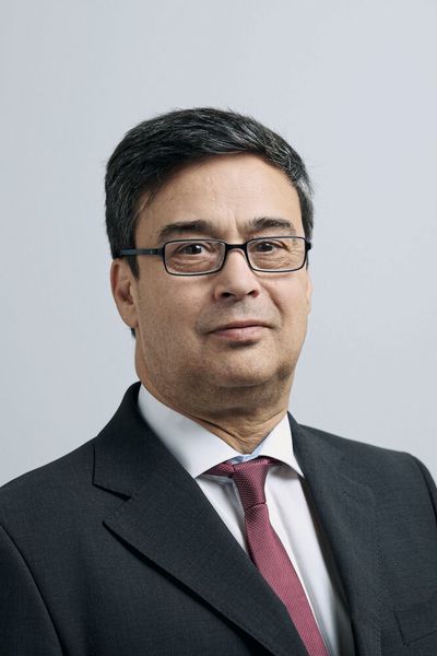 Zenit-Berater Juan Carmona-Schneider wurde nach 2015 und 2017 zum dritten Mal als Vorsitzender der Sektorgruppe Healthcare des Enterprise Europe Network bestätigt. Die Expertengruppe hat 48 Mitglieder aus 18 Staaten. Aufgabe der Sektorgruppen ist es unter anderem, die Akteure sowohl innerhalb des Netzwerks als auch mit externen Akteuren zu vernetzen, Unternehmen und Forschungseinrichtungen bei der Partnersuche für Forschungs- und Technologietransferprojekte sowie bei der Internationalisierung zu unterstützen und Unternehmerreisen und Kooperationsbörsen zu organisieren. (Dirk A.Friedrich/Zenit)