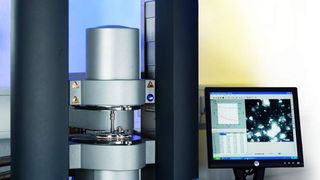 1		Kombinierte Messmethode für mehr Informationen in einem Analyselauf: High-End-Rheometer mit optischem Mikroskop (Thermo Scientific Haake Mars mit RheoScope-Modul). (Archiv: Vogel Business Media)