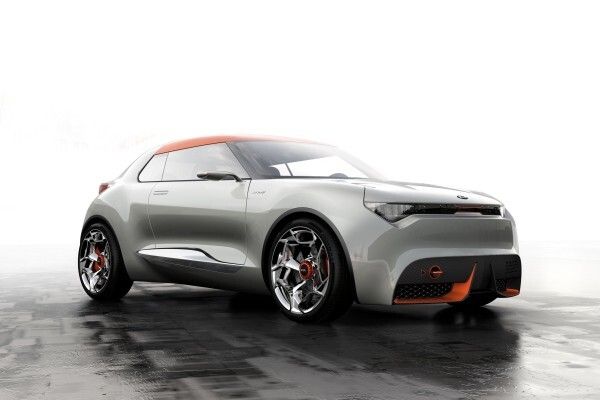 Der KIA provo: Das Coupé-ähnliche Schrägheckmodell wird angetrieben von einem Hybridsystem aus Turbobenziner und Elektromotor mit einer Gesamtleistung von 183 kW (Bild: KIA)