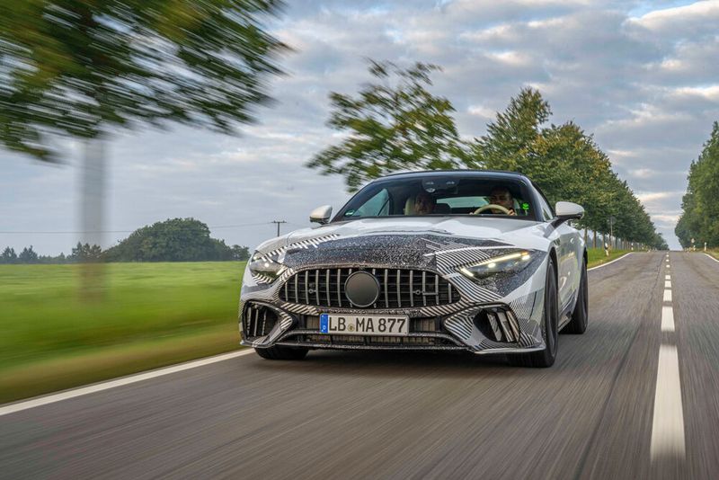 Im vergleich zum Vorgängermodell soll er deutlich sportlicher werden. (Bild: Daimler)