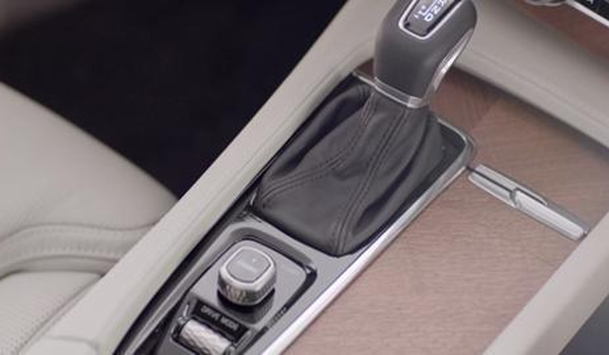 Volvo XC 90 Interieur (Brightcove_3592776646001)