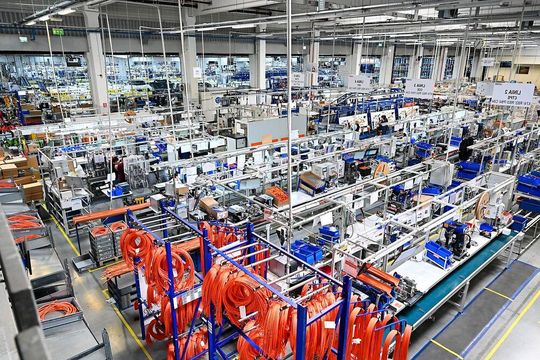 Die deutschen Automobilzulieferer werden von asiatischen Playern mehr und mehr überholt, wie eine Studie der Strategieberatung PWC offenbart. Auch in Sachen Innovationen werde es immer stiller. Hier ein Lagebericht ...(Bild:  M. Steigerdorf)