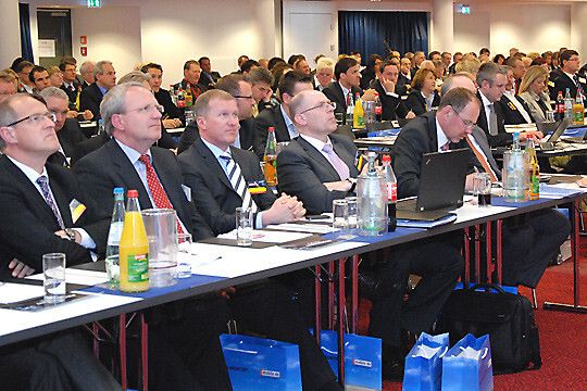 Rund 250 Händler waren nach Dresden zur Jahreshauptversammlung des Händlerverbands angereist. (Foto: Mauritz)