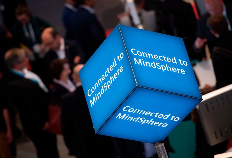 IAMD-Integrated Automation, Motion & Drives - Internationale Leitmesse für integrierte Automation, Industrial IT, Antriebs- und Fluidtechnik. Stand Siemens, Halle 9, Stand D35 (Bild: Deutsche Messe)