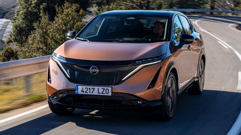 Der Ariya steht auf einer eigens für den Elektroantrieb entwickelten Plattform.(Bild:  Sebastien Mauroy/Nissan)