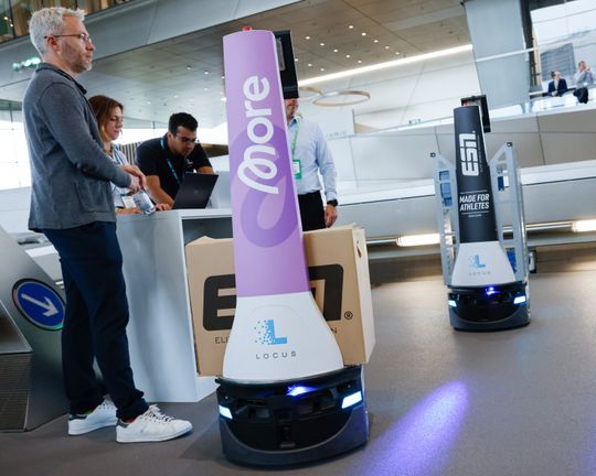 The Quality Group hat in einem Projekt das WMS LEA Reply mit den AMRs von Locus Robotics verbunden.(Bild:  Reply)