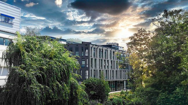 Hauptsitz von Krämer Automotive in Reutlingen.(Bild:  Krämer Automotive Systems)