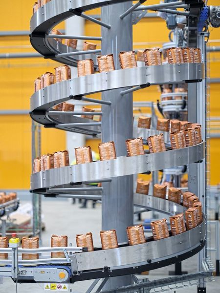 Die Kaffeerösterei war das erste Pilotwerk eines umfassenden Transformations- und Digitalisierungsprogramms der Schwarz Gruppe. (Bild: Schwarz Produktion)