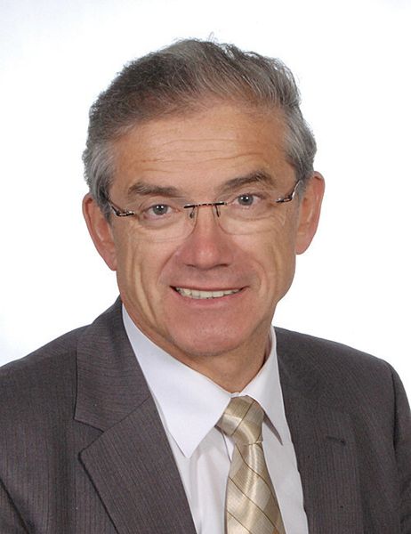 „Die Medizintechnik ist ein attraktiver, dynamischer Markt, der neuartige Produktionsmittel nachfragt. Damit stimuliert er Innovationen in der Werkzeugmaschinenindustrie“, meint Für Prof. Eberhard Abele, Leiter des PTW. (Bild: VDW)