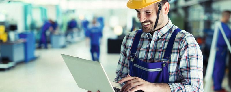 Mit der Software„Wartungsplaner“ der Unternehmensberatung Hoppe können alle Prüfgegenstände mit den relevanten Daten erfasst werden. Mit wenigen Klicks können Wartungsfristen und -vorschriften kontrolliert, Dokumente erstellt, archiviert und gepflegt werden. (Bild:  nd3000 - stock.adobe.com)