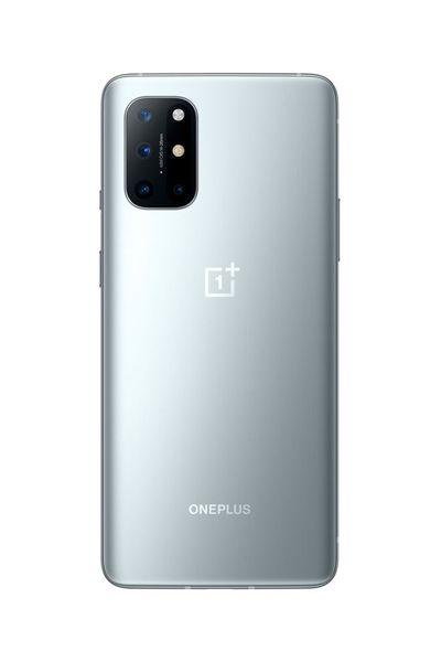 Das Oneplus 8T in der Farbvariante Silber erscheint mit 8 GB RAM und 128 GB internem Speicher für 600 Euro (UVP). (Oneplus)
