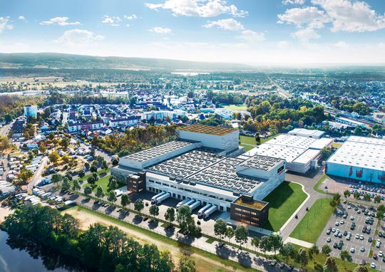 Innerhalb der nächsten Jahre entsteht bei Aschaffenburg ein neues Logistikzentrum der Kion Group. Konzernmitglieder wie Dematic und Linde Material Handling sorgen für moderne Intralogistiksysteme für Lager, Transport und Kommissionierung.(Bild:  Dematic)