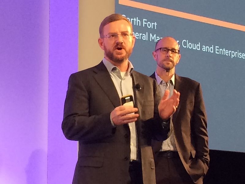 Grundlage dafür sind Microsoft Azure, die HPE-Infrastruktur und Services sowie neue Programme. Durch die erweiterte Partnerschaft wird Microsoft Azure bevorzugter Public-Cloud-Partner für HPE. HPE wiederum wird bevorzugter Partner für Infrastruktur und Services für Hybrid-Cloud-Lösungen von Microsoft. (Ulrike Ostler)