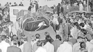 Die IAA von 1969 war ein großer Publikumsmagnet. (Daimler)