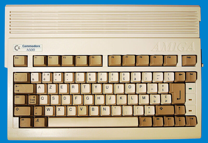 9. Lebenserhaltende Maßnahmen (Polen): In Polen nutzte ein Kunde tatsächlich noch seinen Amiga 600 – der immerhin 1992 auf den Markt kam. Doch eines Tages ereilte diesen PC-Oldie tatsächlich auch die Altersschwäche und er stellte den Betrieb ein – ganz ohne Unfall oder menschliches Versagen. Auch hier hatte Kroll Ontrack die passenden Werkzeuge zur Hand und konnte dem Amiga sogar wieder Leben einhauchen. Denn für den Kunden war der antike Rechner mehr als nur eine Maschine – er war voller Kindheitserinnerungen. (Bild: Kroll Ontrack)